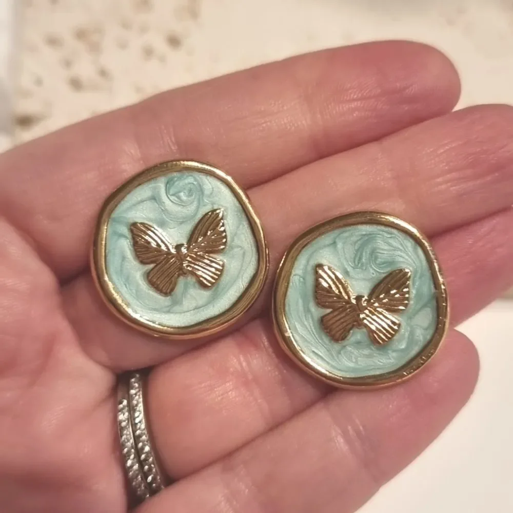 New! Vintage Style Aqua Enamel Gold Butterfly Stud Earrings Gold Plated A4 NWOT